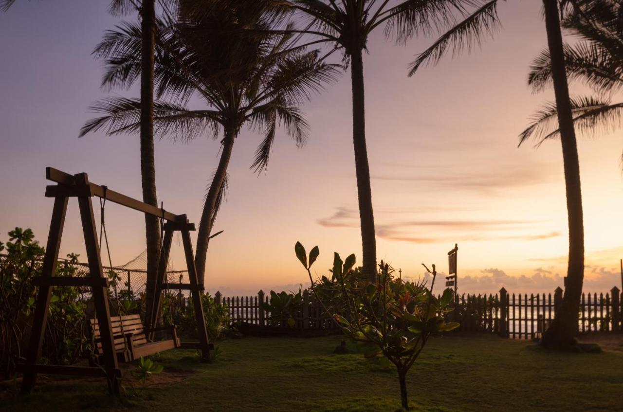 Ayana Sea Hotel Wadduwa Exterior photo
