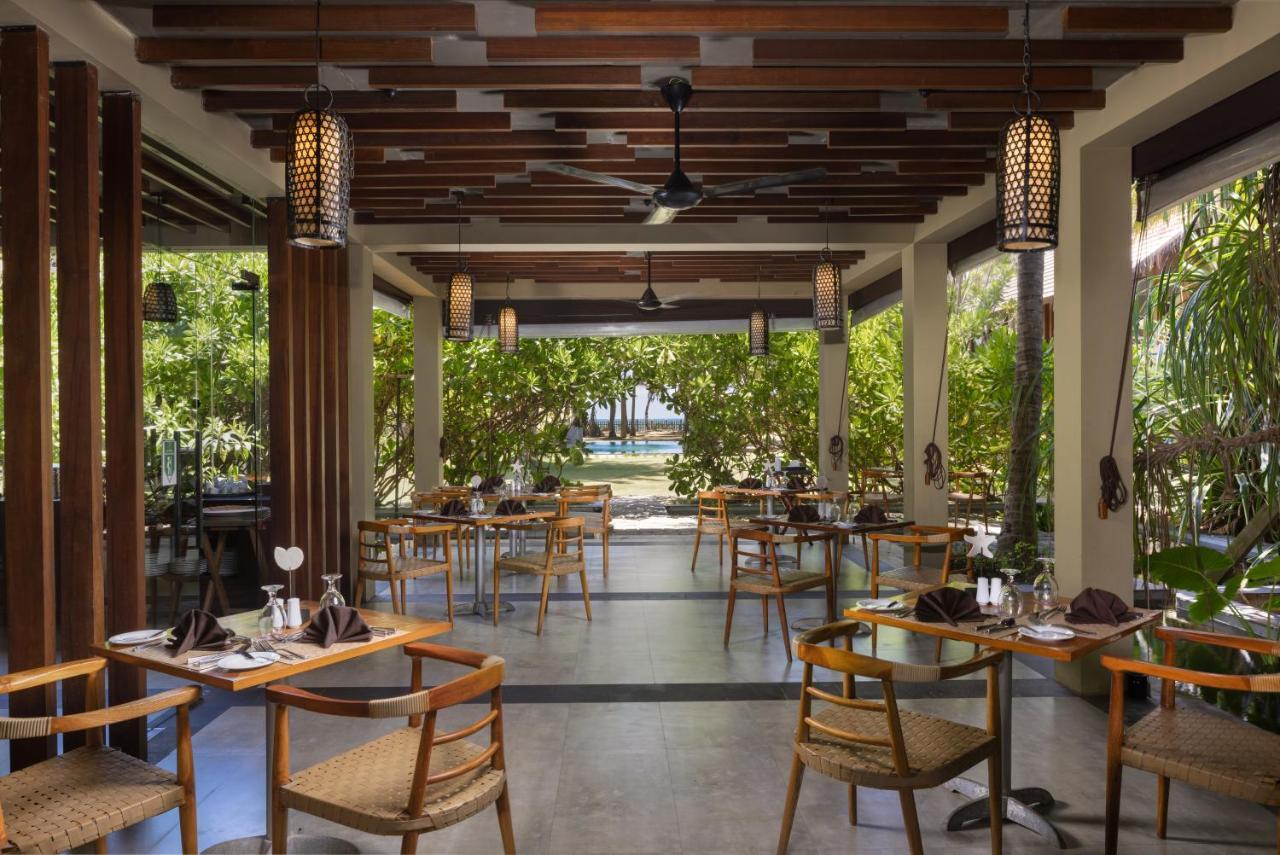 Ayana Sea Hotel Wadduwa Exterior photo