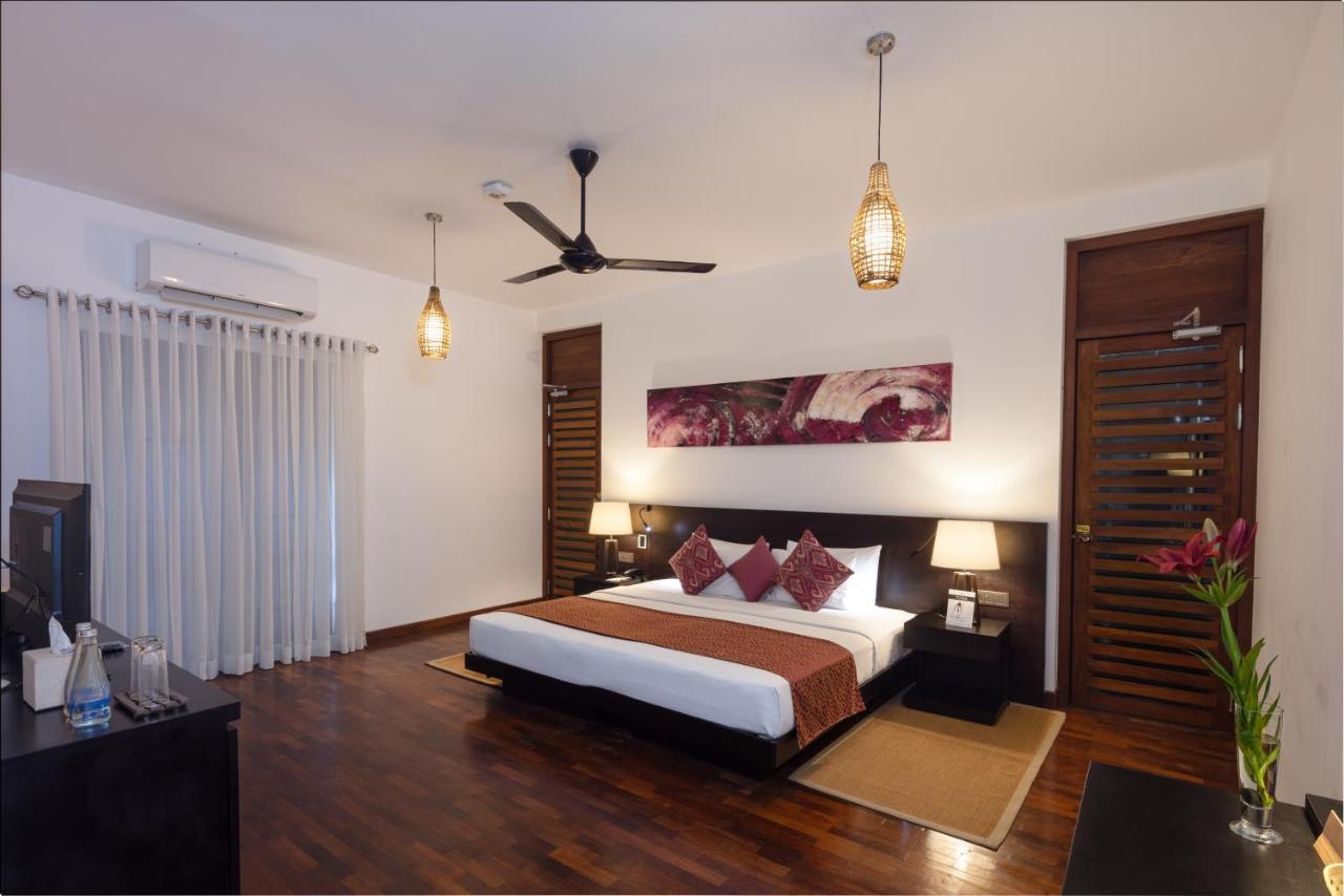 Ayana Sea Hotel Wadduwa Exterior photo