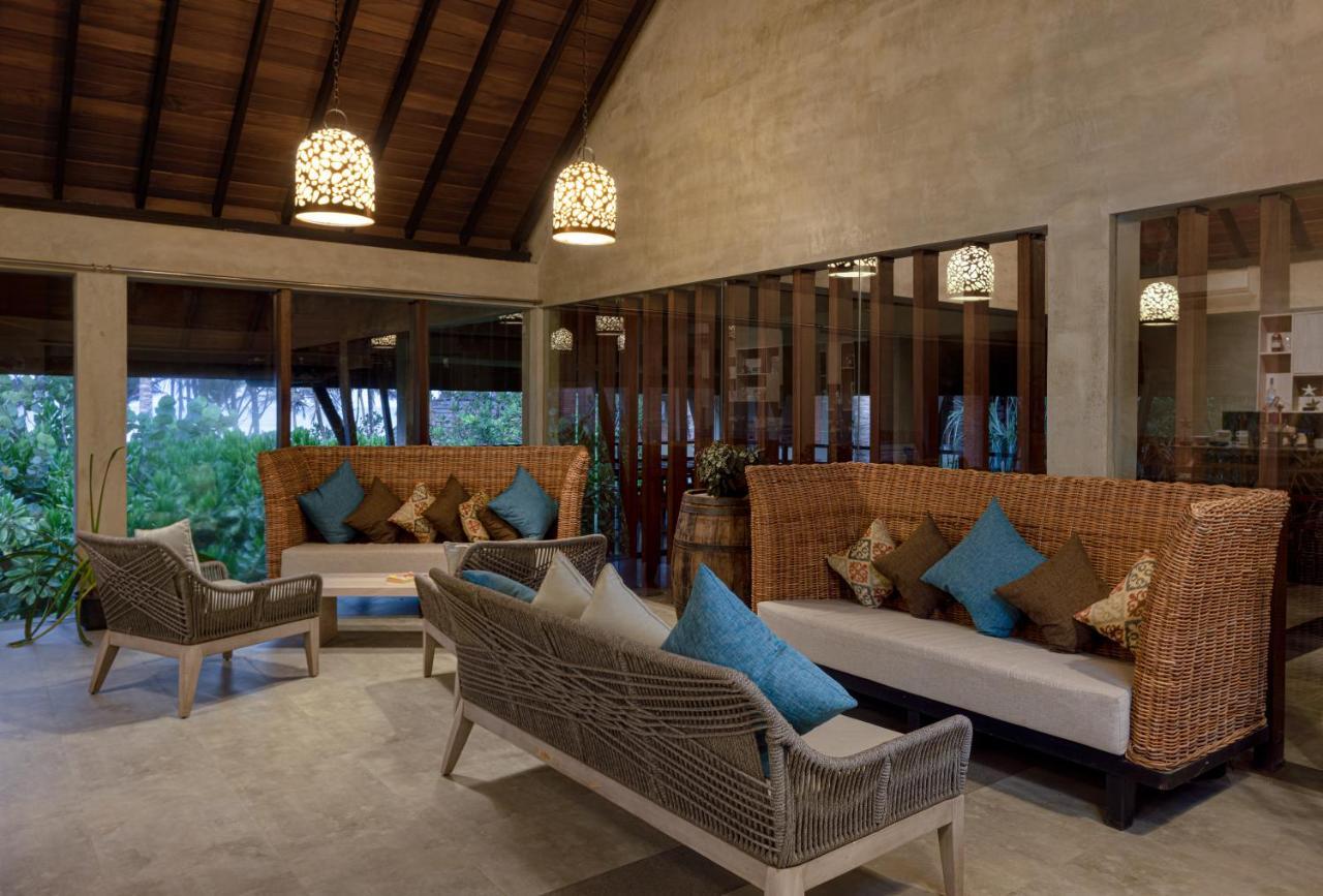 Ayana Sea Hotel Wadduwa Exterior photo