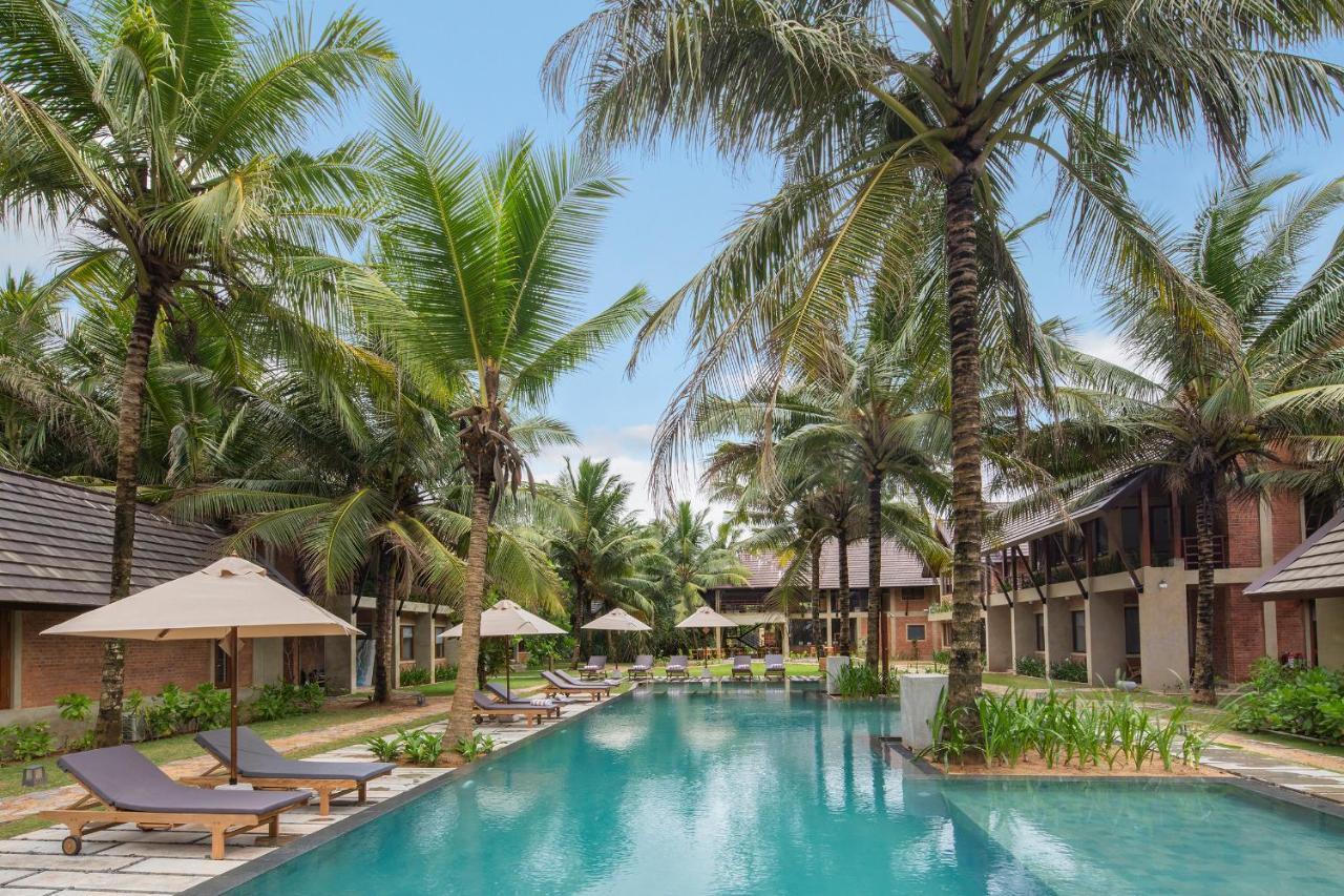 Ayana Sea Hotel Wadduwa Exterior photo