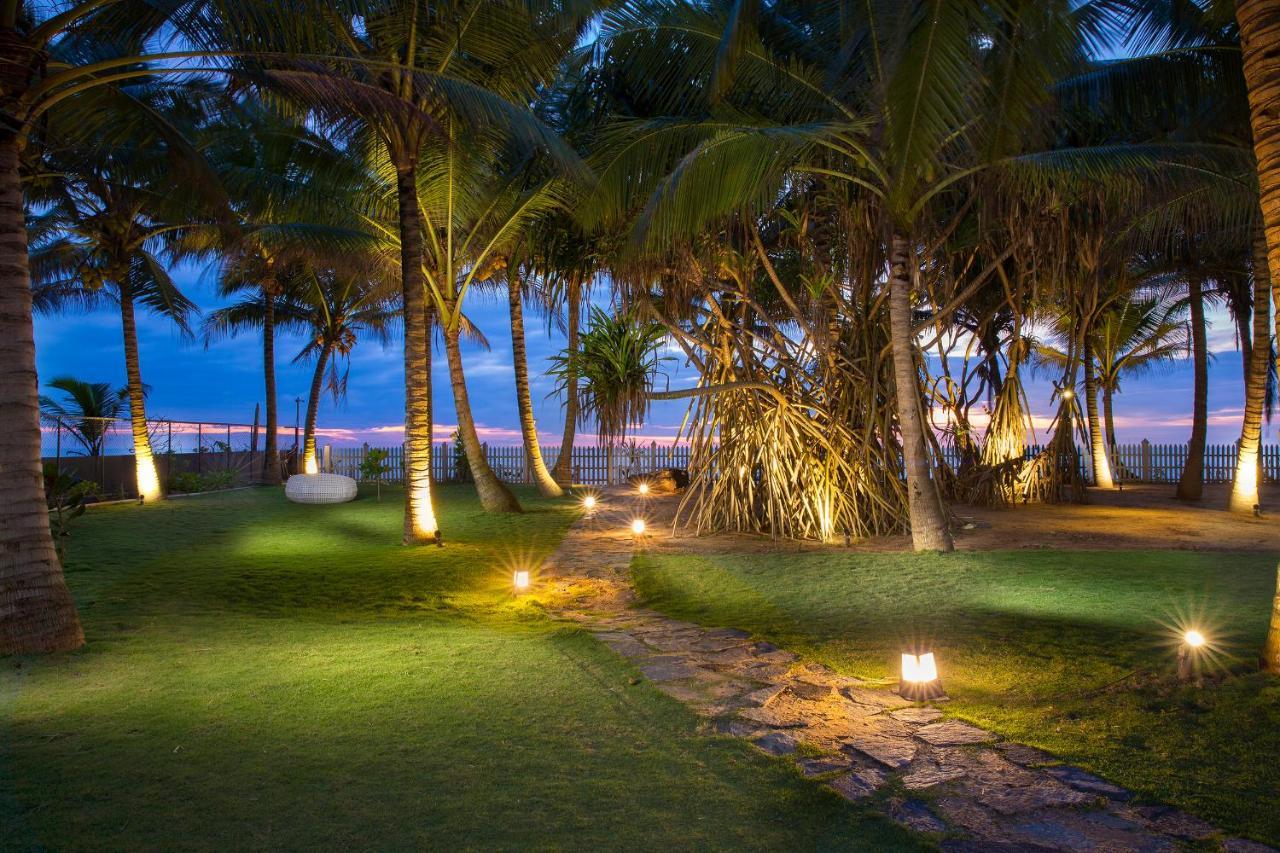 Ayana Sea Hotel Wadduwa Exterior photo