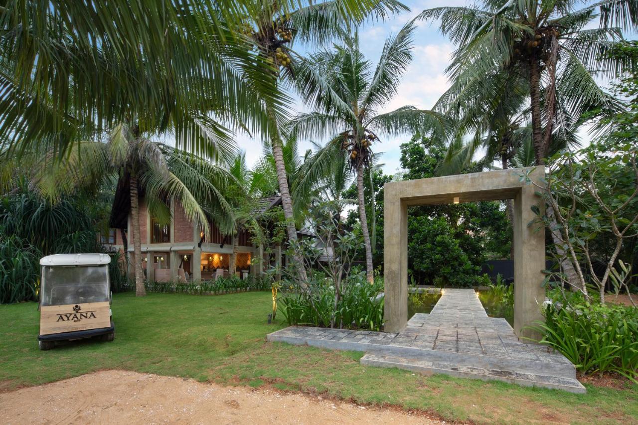 Ayana Sea Hotel Wadduwa Exterior photo