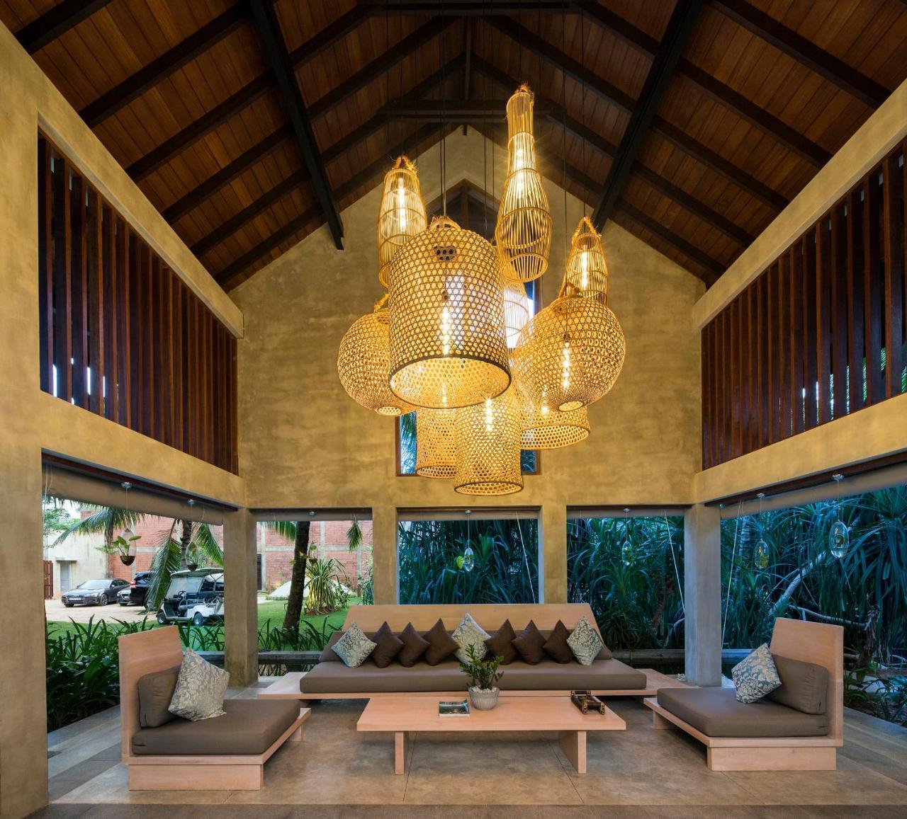Ayana Sea Hotel Wadduwa Exterior photo