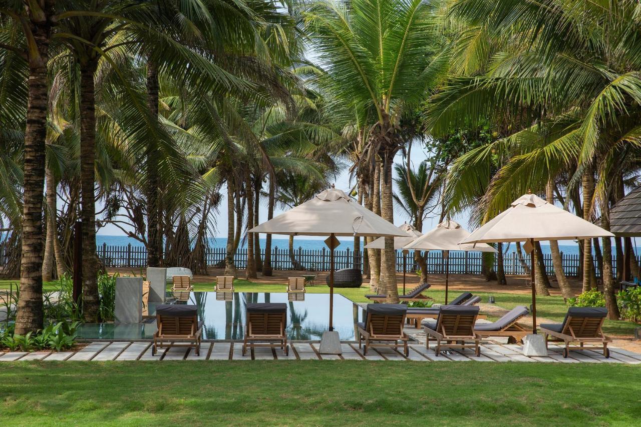 Ayana Sea Hotel Wadduwa Exterior photo