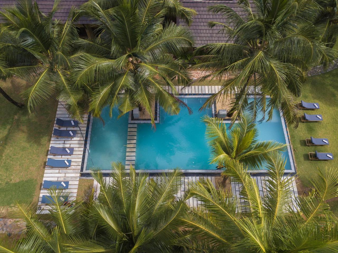 Ayana Sea Hotel Wadduwa Exterior photo